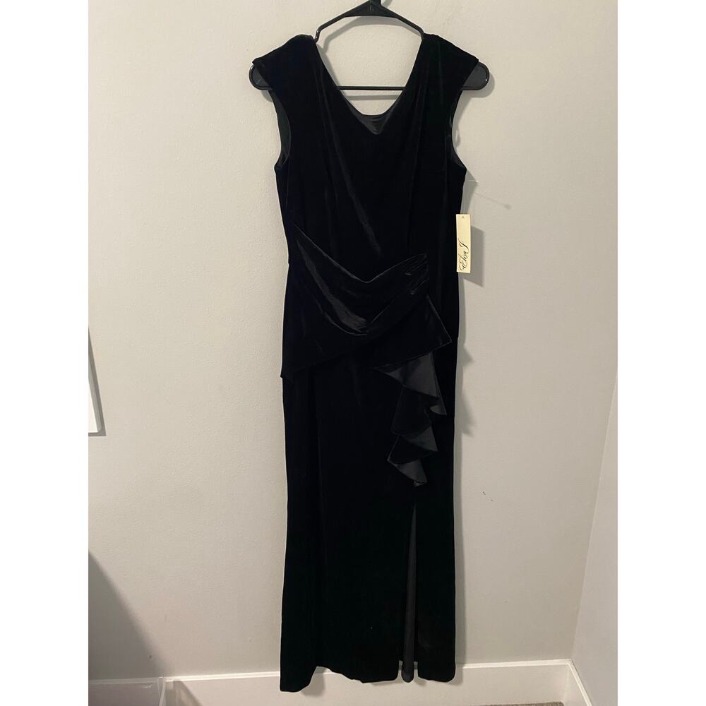 New Eliza J Black Velvet Sleeveless‎ Dress Size 8